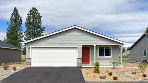 51777 Jubilee Pine Dr, La Pine, OR 97739