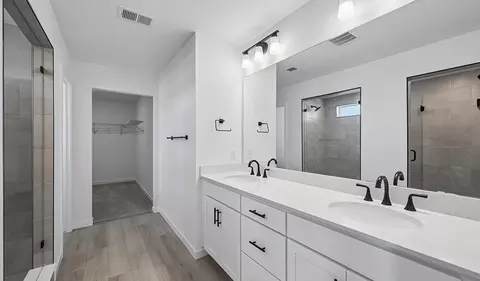 Bath - 25294 E Warren Pl, Aurora, CO 80018 photo 5 of 5