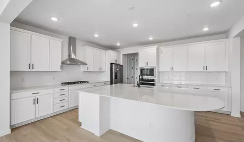 Kitchen - 25294 E Warren Pl, Aurora, CO 80018 photo 3 of 3