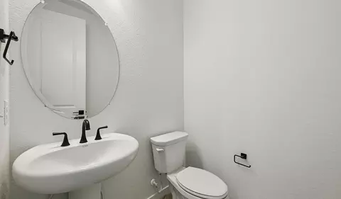 Bath - 25294 E Warren Pl, Aurora, CO 80018 photo 2 of 5