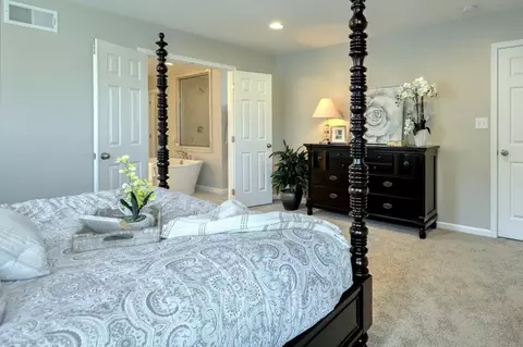 Bedroom - 1650 Yankeeland Ave, Frederick, MD 21702 photo 6 of 17