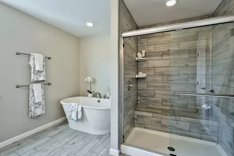 Bath - 1650 Yankeeland Ave, Frederick, MD 21702 photo 30 of 37
