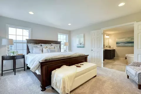 Bedroom - 1650 Yankeeland Ave, Frederick, MD 21702 photo 10 of 17