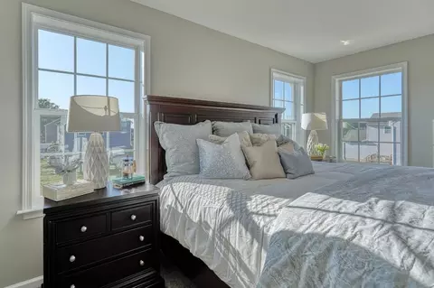 Bedroom - 1650 Yankeeland Ave, Frederick, MD 21702 photo 9 of 17