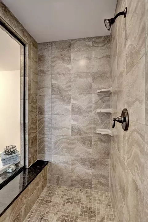 Bath - 1650 Yankeeland Ave, Frederick, MD 21702 photo 15 of 37