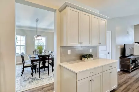Entry Way - 1650 Yankeeland Ave, Frederick, MD 21702 photo 1 of 6