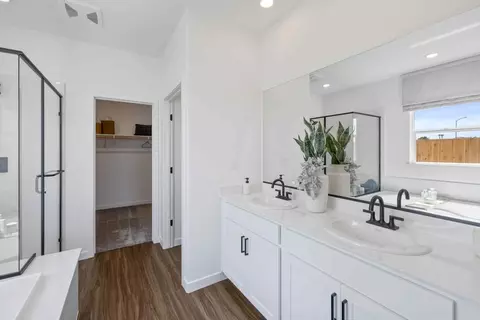 Bath - 379 Astilbe St, Discovery Bay, CA 94505 photo 1 of 3
