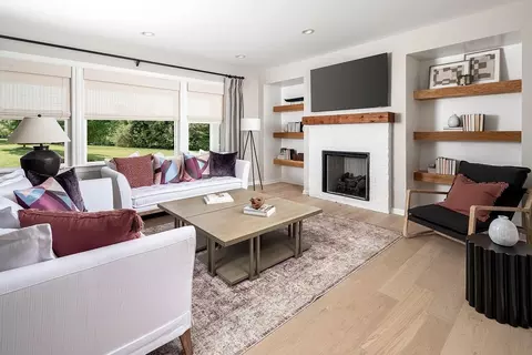Living - 207 Haze Gray Pl, Inman, SC 29349 photo 2 of 5