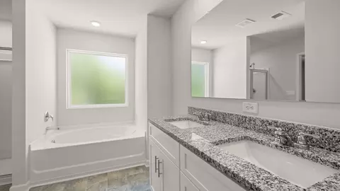 Bath - 1004 Richland Creek Dr, Augusta, GA 30906 photo 1 of 4