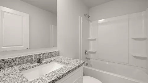 Bath - 1004 Richland Creek Dr, Augusta, GA 30906 photo 3 of 4