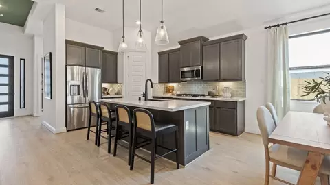 Kitchen - 305 Box Elder Ct, Waller, TX 77484 photo 2 of 6