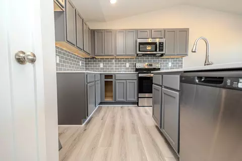 Kitchen - White Oak Ln, Granger, IA 50109 photo 3 of 3