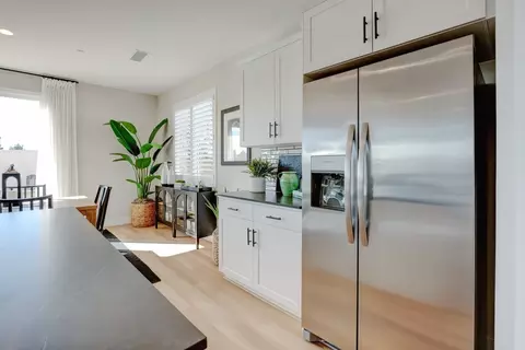 Kitchen - 785 Peters Rd S, Madera, CA 93636 photo 3 of 10