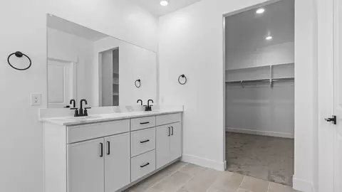 Bath - 4325 W 3575 N, Plain City, UT 84404 photo 3 of 8