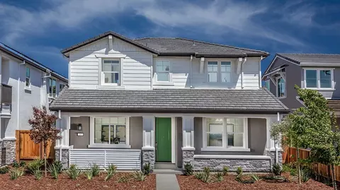 Exterior - 201 Mount Royal Rd, Vacaville, CA 95687 photo 3 of 7