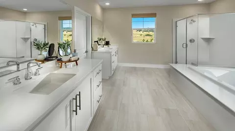 Bath - 201 Mount Royal Rd, Vacaville, CA 95687 photo 1 of 4