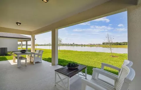 Exterior - 10818 Sapphire Breeze Cv, Parrish, FL 34219 photo 2 of 6