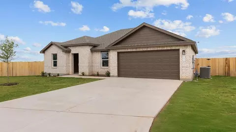 Exterior - 2302 Continental Ave, Abilene, TX 79601 photo 7 of 14
