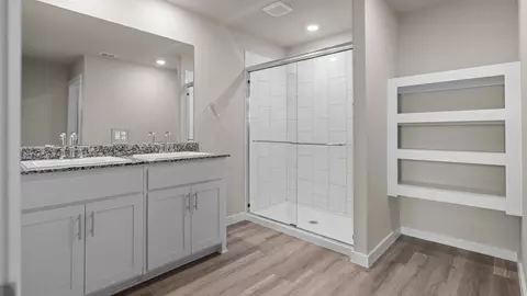 Bath - 2302 Continental Ave, Abilene, TX 79601 photo 1 of 5