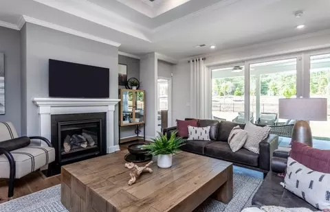 Living - 19 Dover Downs Dr, Clayton, NC 27520 photo 2 of 4