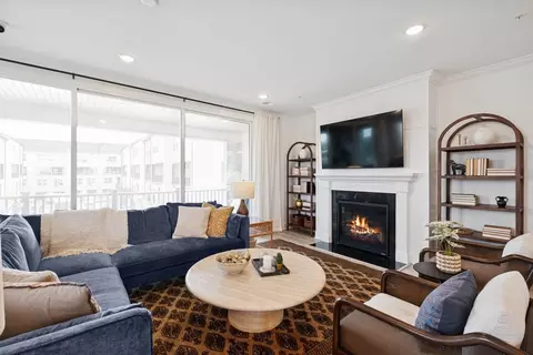 Living - 14979 Deco Cir, Chantilly, VA 20151 photo 6 of 6