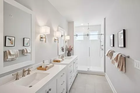 Bath - 14979 Deco Cir, Chantilly, VA 20151 photo 2 of 4