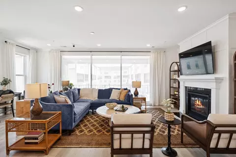 Living - 14979 Deco Cir, Chantilly, VA 20151 photo 3 of 6