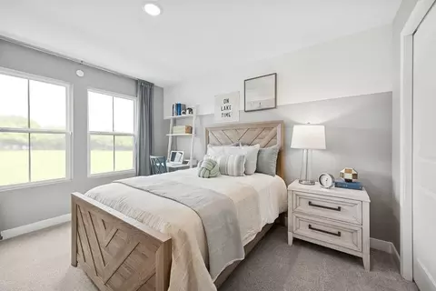 Bedroom - 282 N Lighthouse Oval, Lakeside, OH 43440 photo 3 of 5