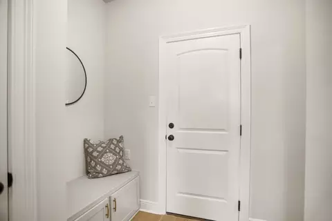 Entry Way - 8033 Knoll Rd, Foley, AL 36535 photo 4 of 6