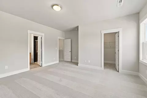 Bedroom - 1122 Lamplighter Dr, Raleigh, NC 27604 photo 2 of 2