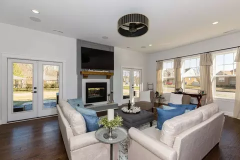 Living - 234 Hall Rd, Hampton, VA 23664 photo 1 of 3