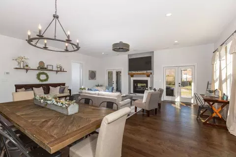 Dining - 234 Hall Rd, Hampton, VA 23664 photo 1 of 1