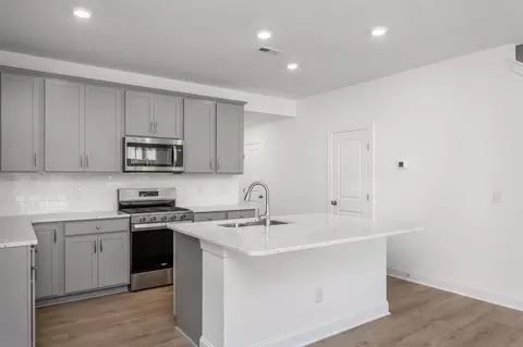 Kitchen - 5407 Running Fox Ln, Durham, NC 27703 photo 1 of 4
