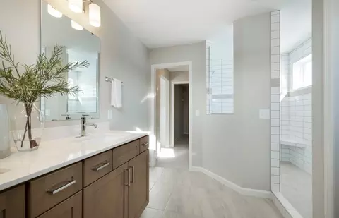 Bath - 19515 105th Ave, Corcoran, MN 55374 photo 1 of 3