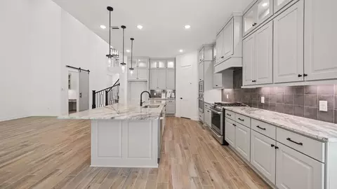 Kitchen - 429 Canvasback Way, Waller, TX 77484 photo 2 of 5