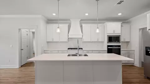 Kitchen - 320 Cornerstone Xing, Brandon, MS 39042 photo 1 of 7