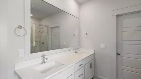 Bath - 320 Cornerstone Xing, Brandon, MS 39042 photo 1 of 10