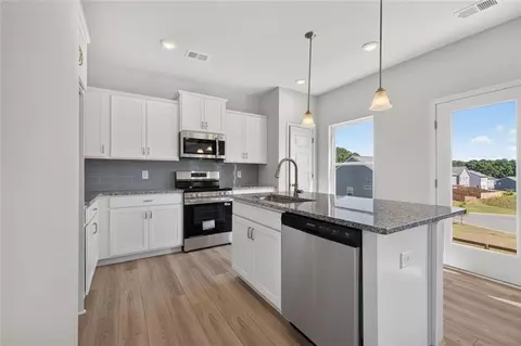 Kitchen - 5 Everly Trl, Rome, GA 30165 photo 1 of 6