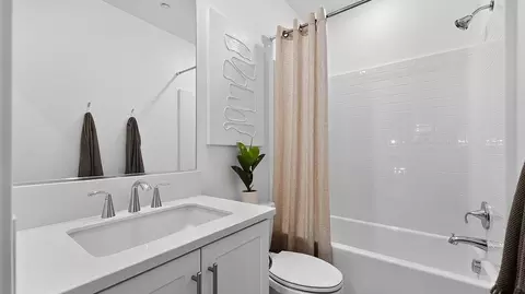 Bath - Avalon Blvd & E 213th St, Carson, CA 90745 photo 2 of 4
