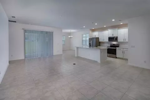 Living - 2011 Town Pasture Dr, Eustis, FL 32726 photo 1 of 2