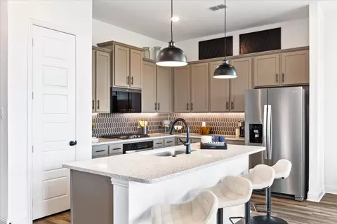 Kitchen - 709 Rustic Ridge Dr, Lavon, TX 75166 photo 1 of 5