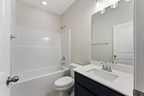 Bath - 7204 Bill Dorn Rd, Appling, GA 30802 photo 1 of 4