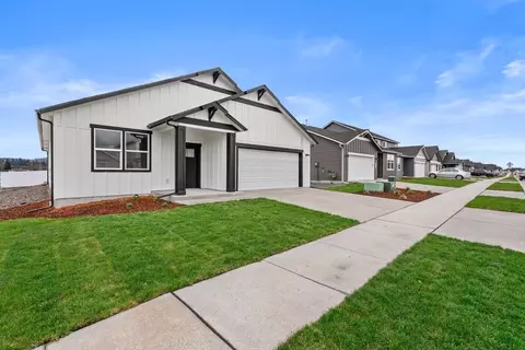 705 E 5th St, Deer Park, WA 99006