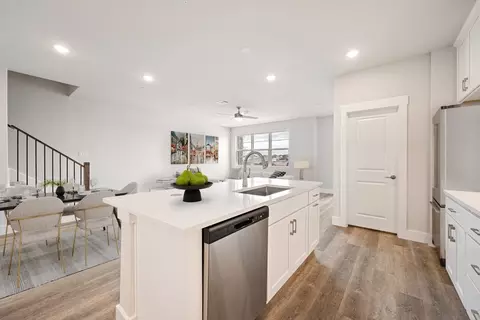 Kitchen - 4565 Lamplights Dr, Prosper, TX 75078 photo 4 of 6