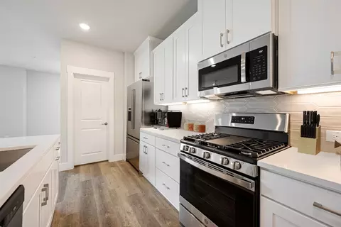 Kitchen - 4565 Lamplights Dr, Prosper, TX 75078 photo 3 of 6