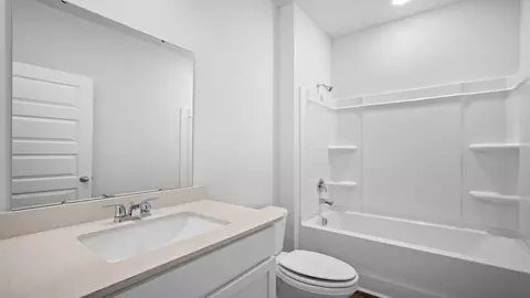 Bath - 102 Buckeye Rd, Guyton, GA 31312 photo 2 of 5