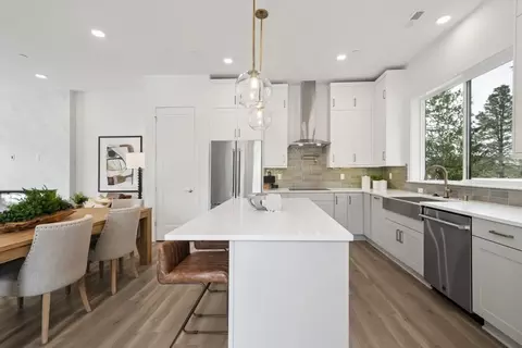 Kitchen - 18923 99th Pl NE, Bothell, WA 98011 photo 5 of 9