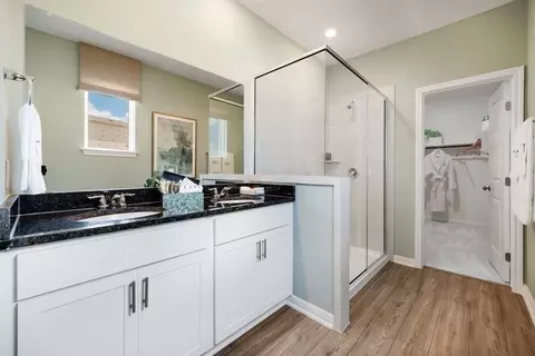 Bath - 960 Cherrystone Loop, Buda, TX 78610 photo 1 of 5