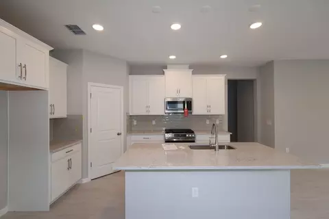 Kitchen - 1308 Hyde St, Saint Cloud, FL 34771 photo 2 of 2