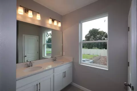 Bath - 1308 Hyde St, Saint Cloud, FL 34771 photo 3 of 4